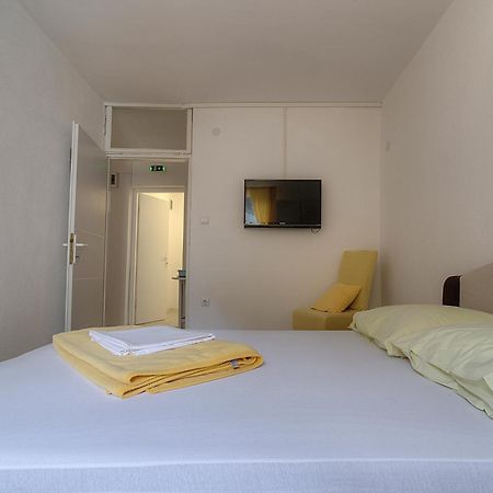 Apartments & Rooms Josephine Senj  Eksteriør billede