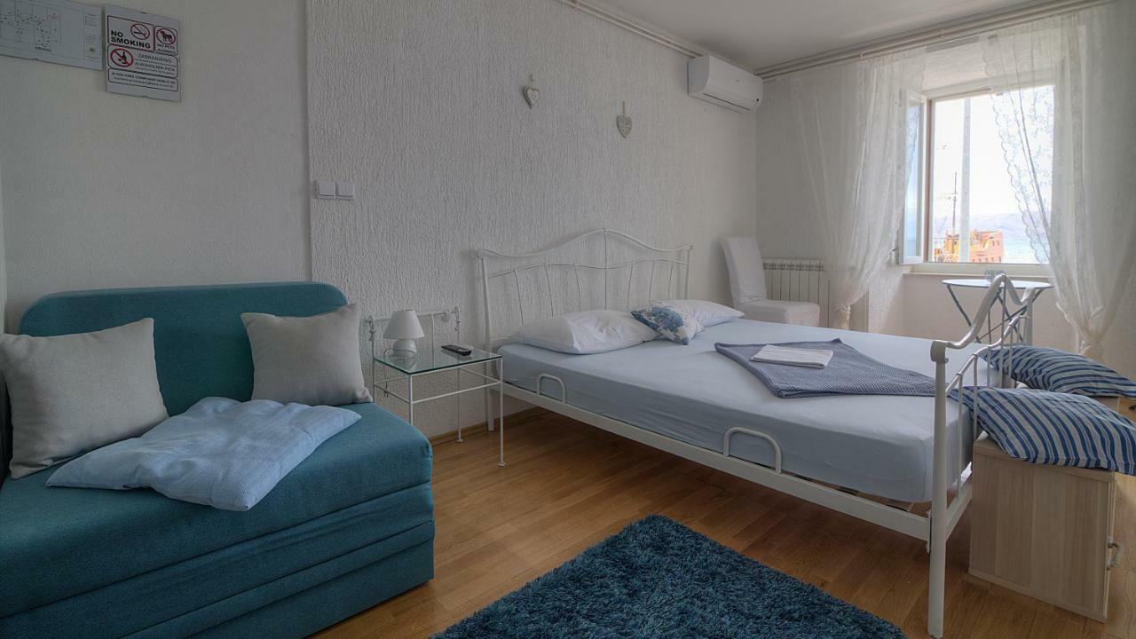 Apartments & Rooms Josephine Senj  Eksteriør billede